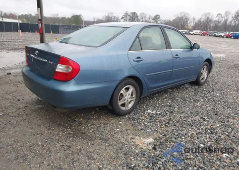 2002 Toyota Camry Le from USA, damaged, VIN 4T1BE32K52U616181